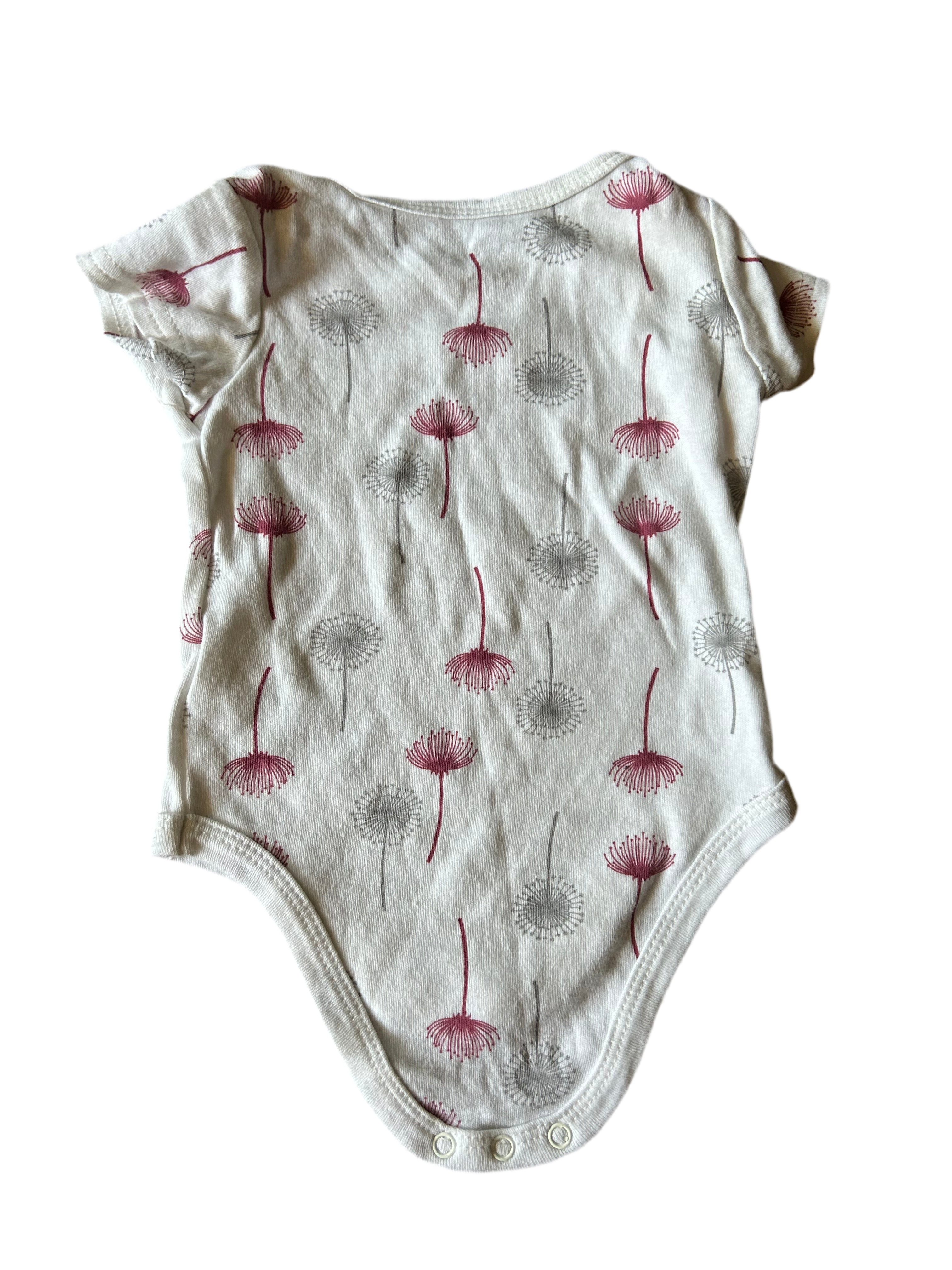 Girl onesie (0-3M)