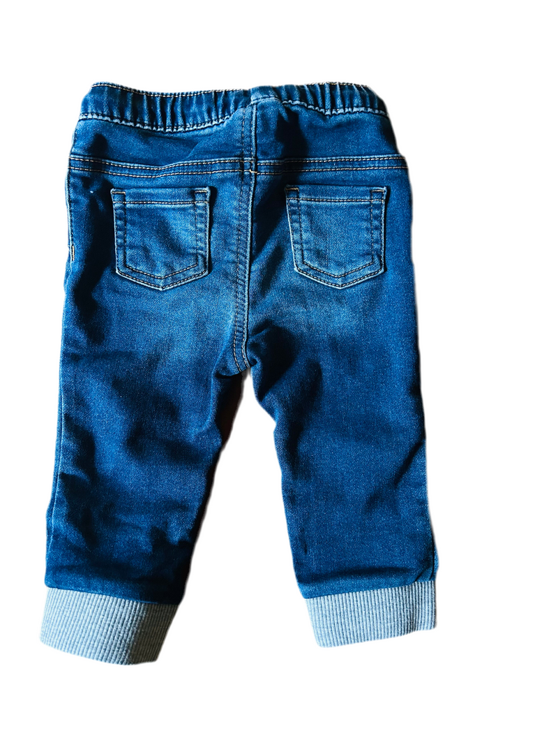 Girl jeans (6-9M)