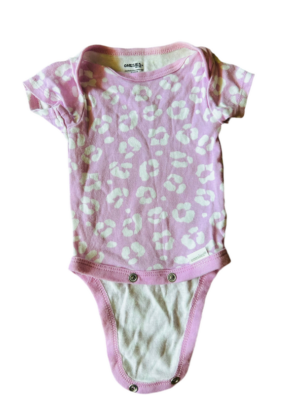 Girl onesie (new born)