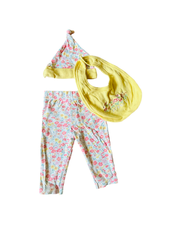 Girls matching 3 piece set (0-3M)